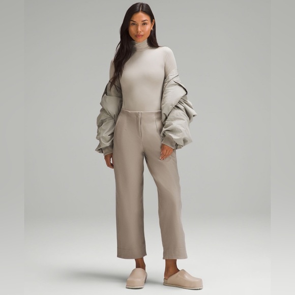 lululemon athletica Tops - 🆕🍋lululemon Wundermost Ultra-Soft Nulu Turtleneck Bodysuit sz XS Riverstone